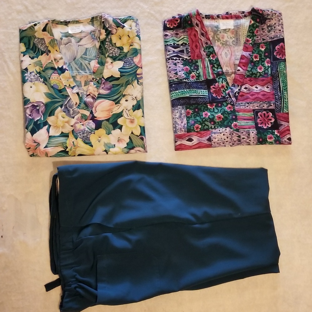 Women's 3 Piece Scrub Set SMALL